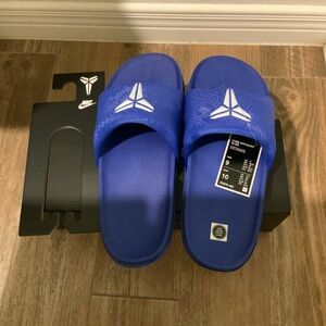 Nike Off Court Kobe Slides Men Size 9 Hyper Royal Blue/White NEW IN BOX!